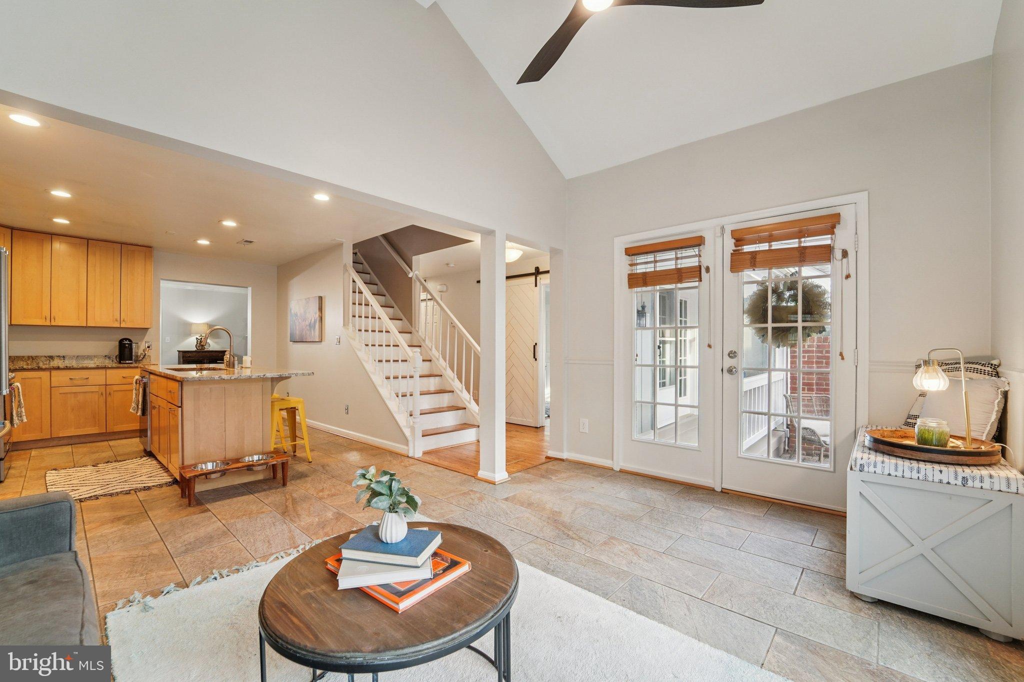 HIGHLAND HALL - Residential