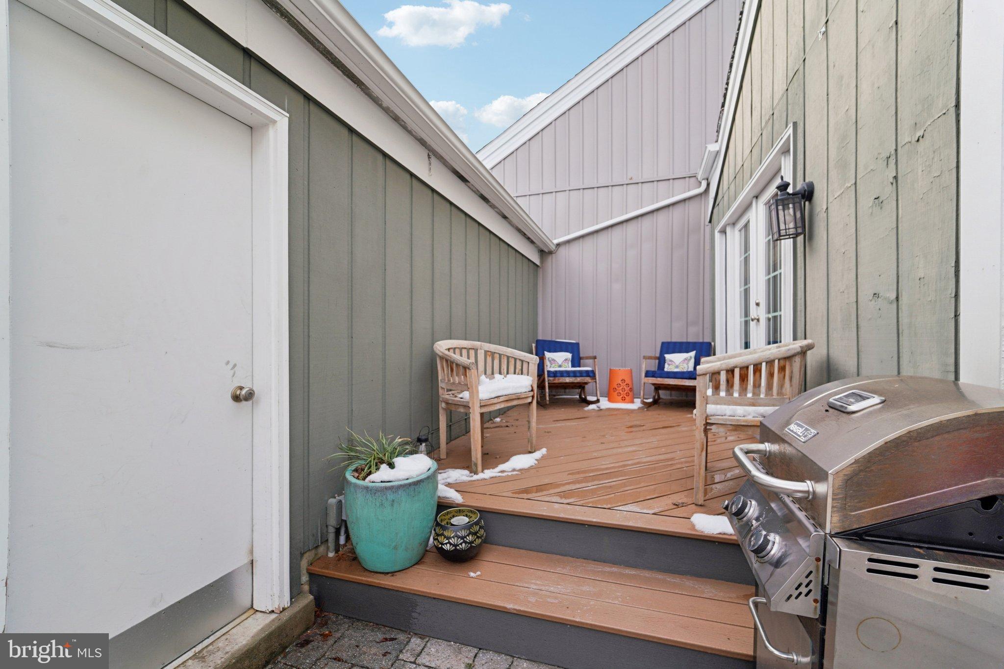 HIGHLAND HALL - Residential