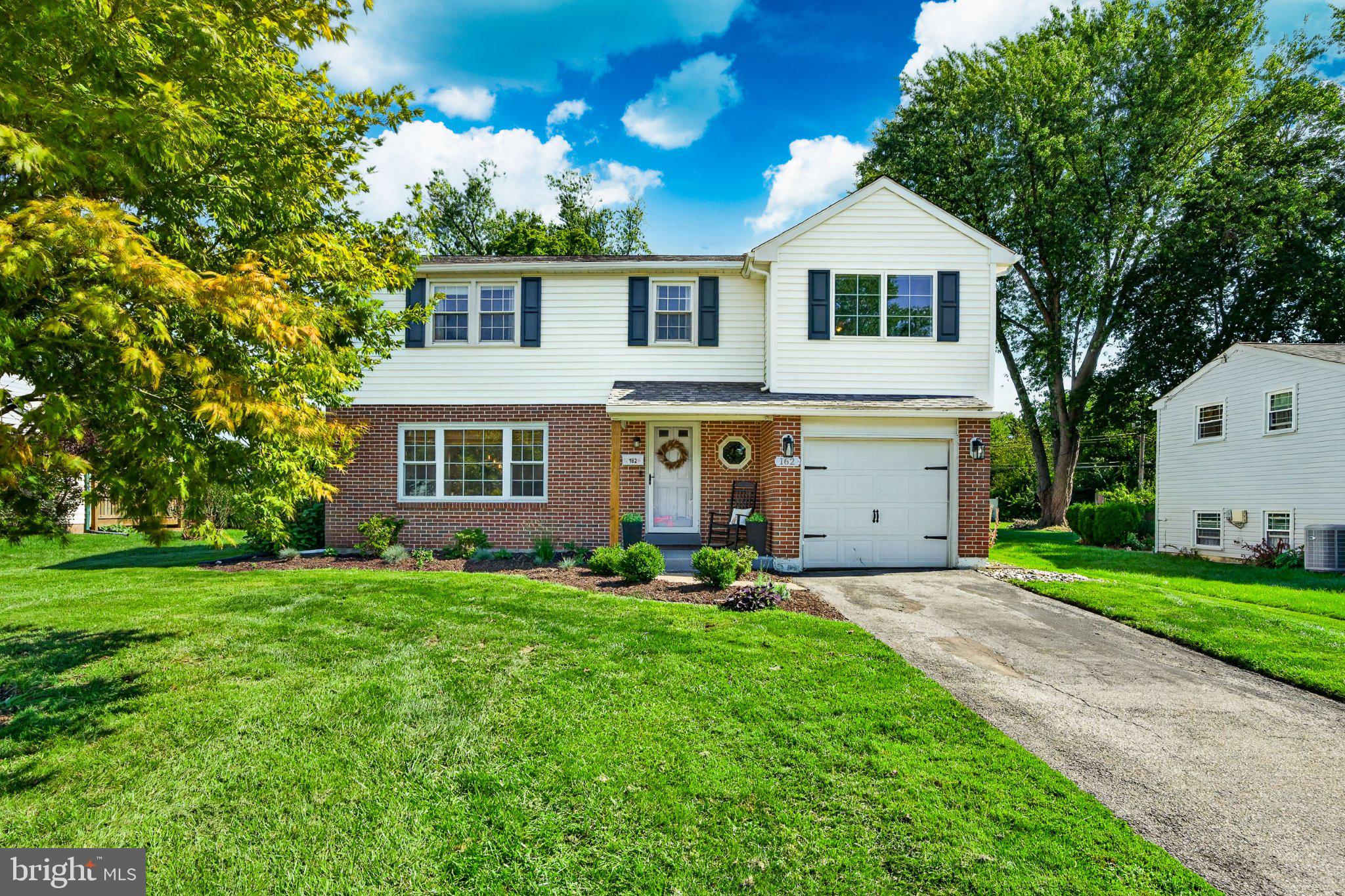 162 LAKE DRIVE