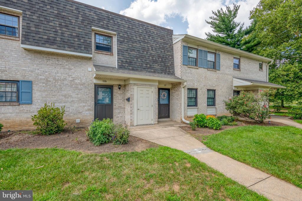 Photo of 117 VALLEYBROOK DR, LANCASTER, PA 17601 (MLS # PALA2039266)