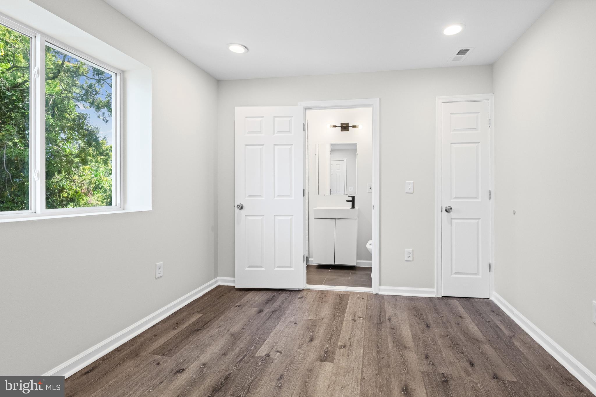 CENTRAL PARK HEIGHTS - Residential Income