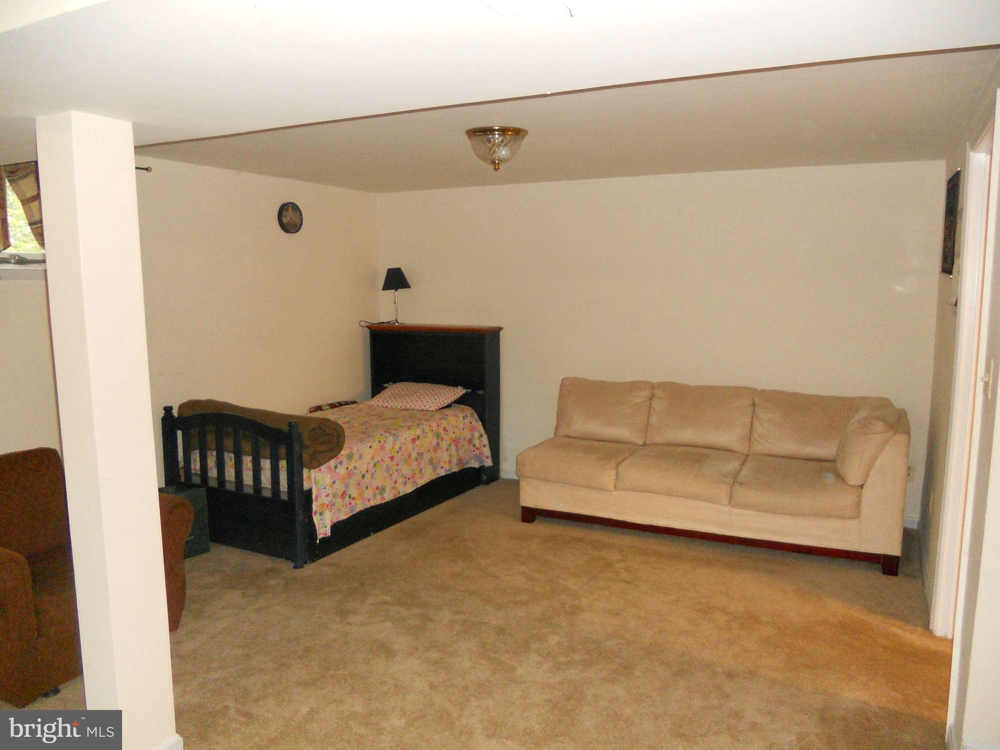 RACEWAY FARMS - Residential