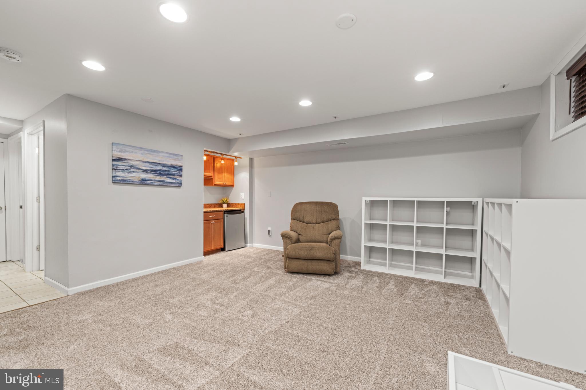 LIONS GATE - Residential