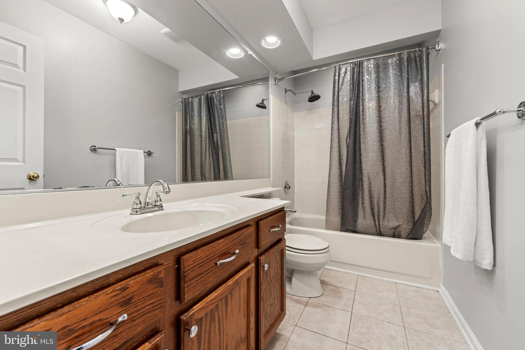 LIONS GATE - Residential