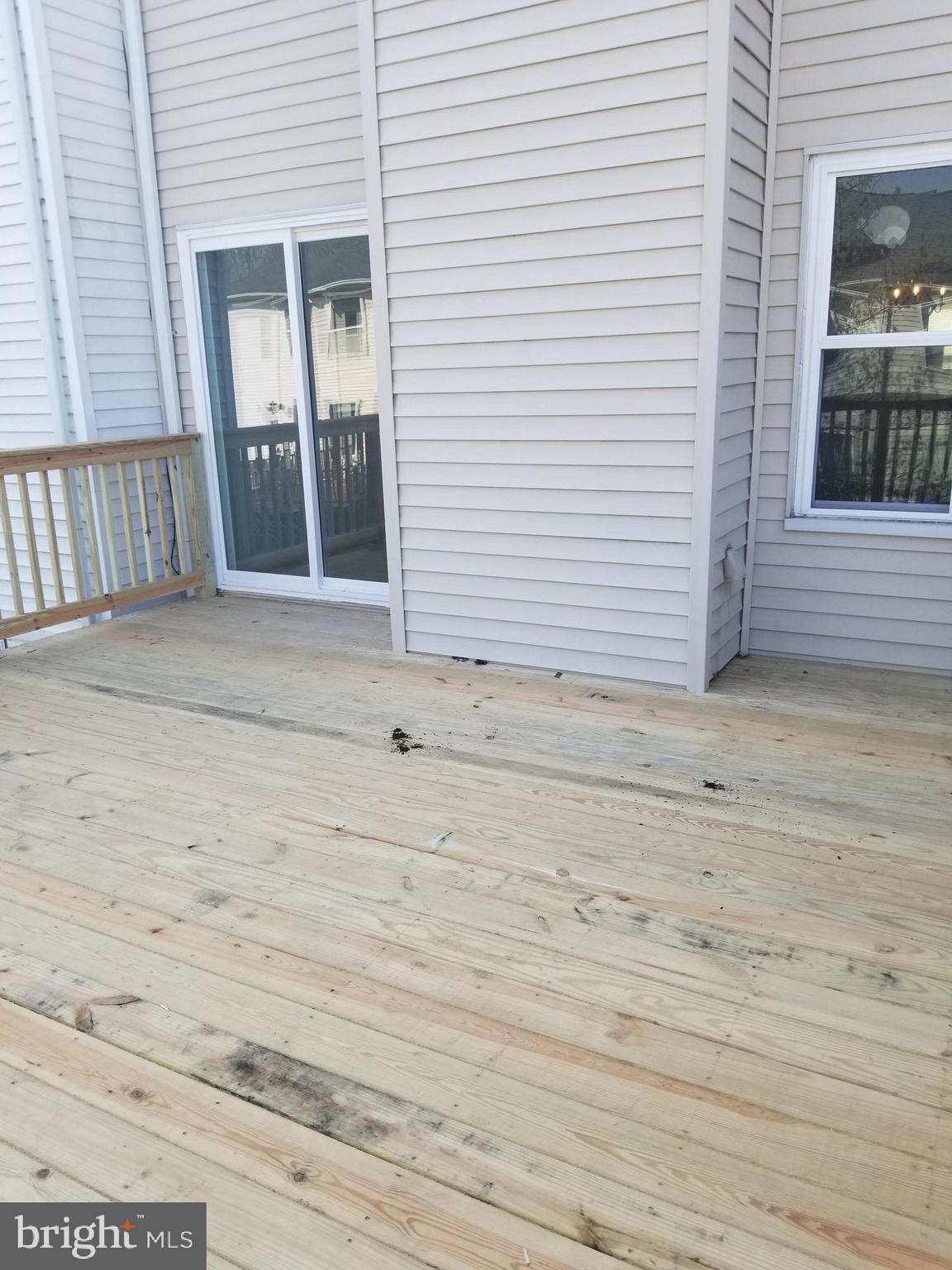 RIVERCHASE - Residential