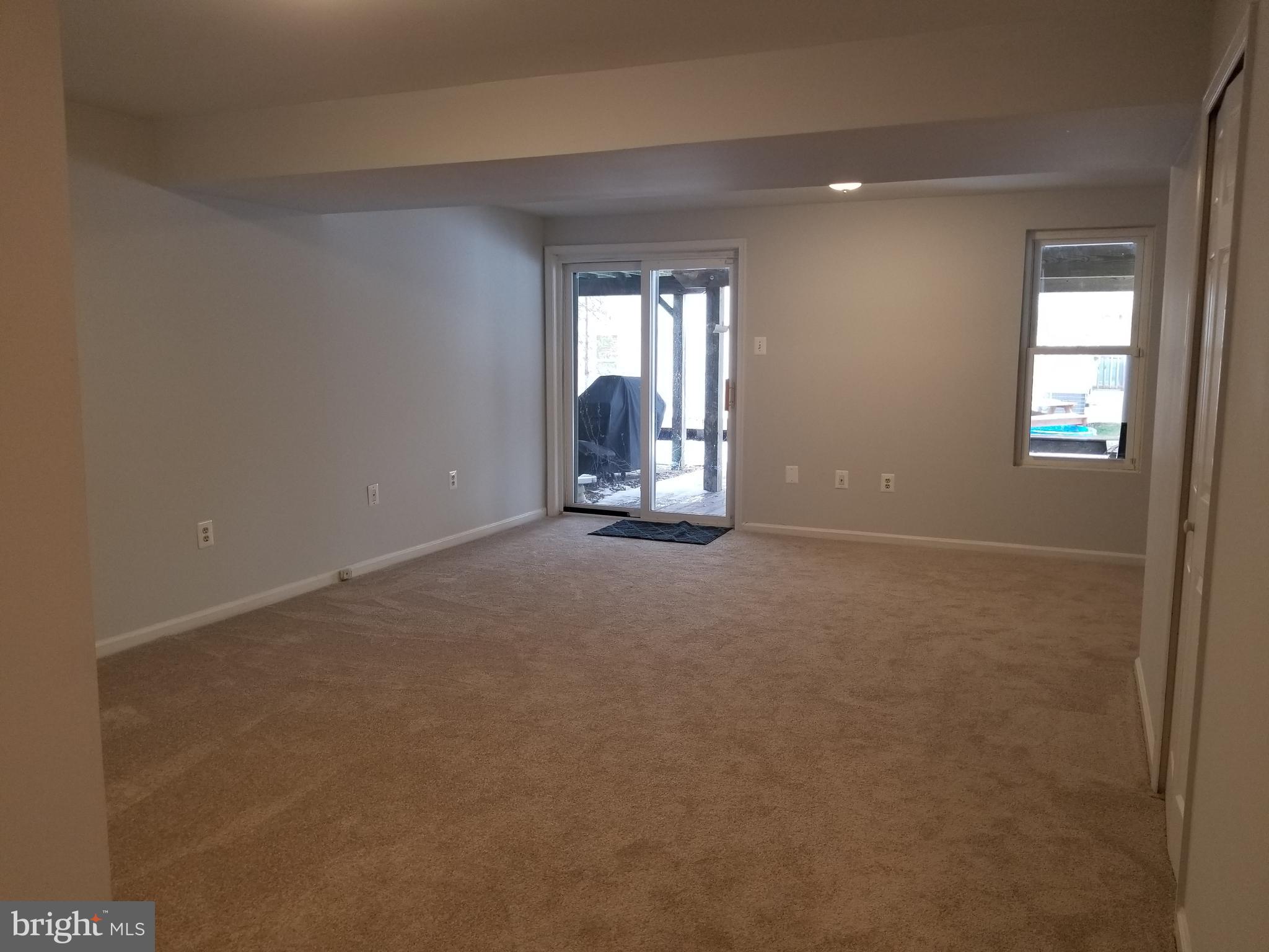 RIVERCHASE - Residential