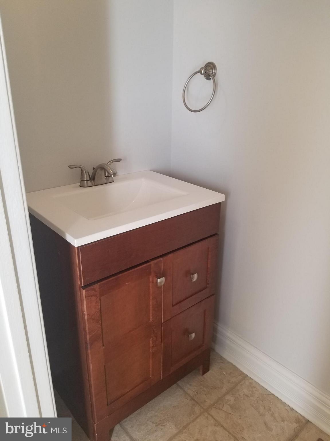 RIVERCHASE - Residential