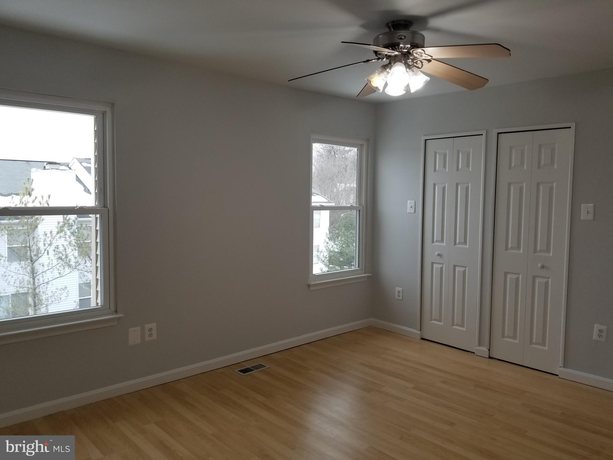 RIVERCHASE - Residential