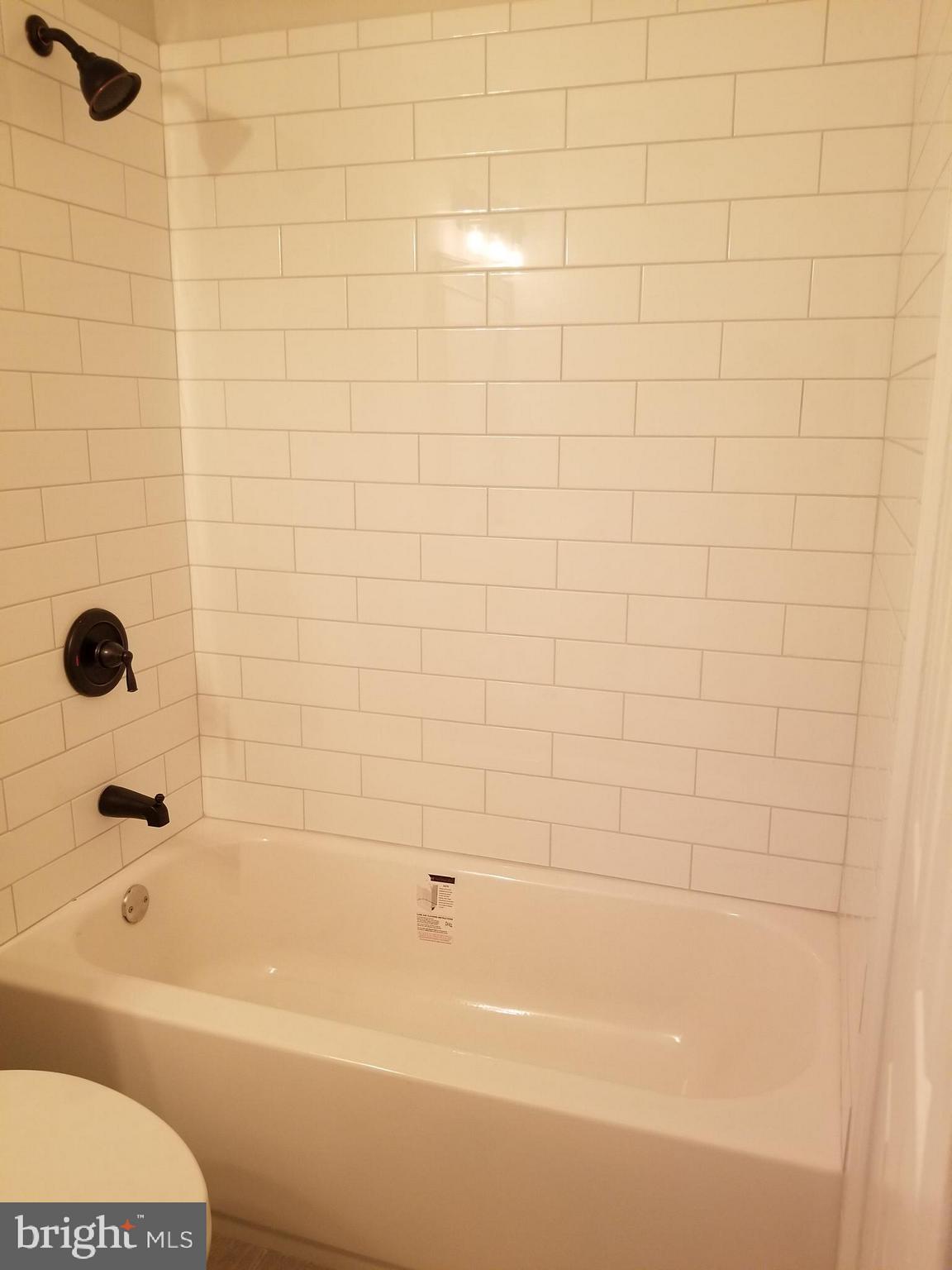 RIVERCHASE - Residential