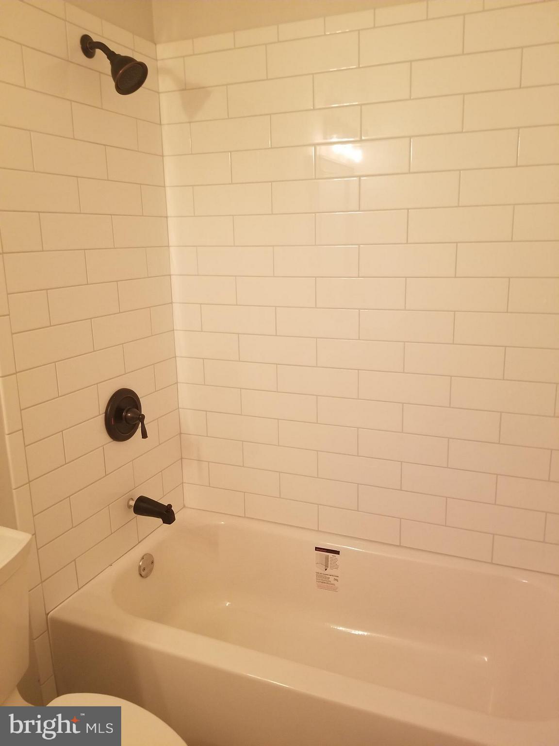 RIVERCHASE - Residential