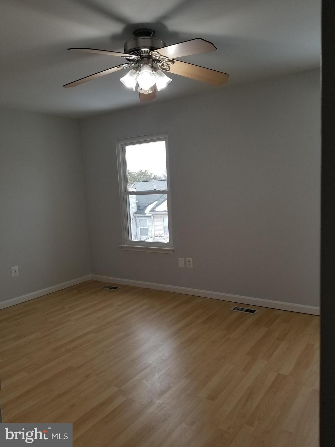 RIVERCHASE - Residential