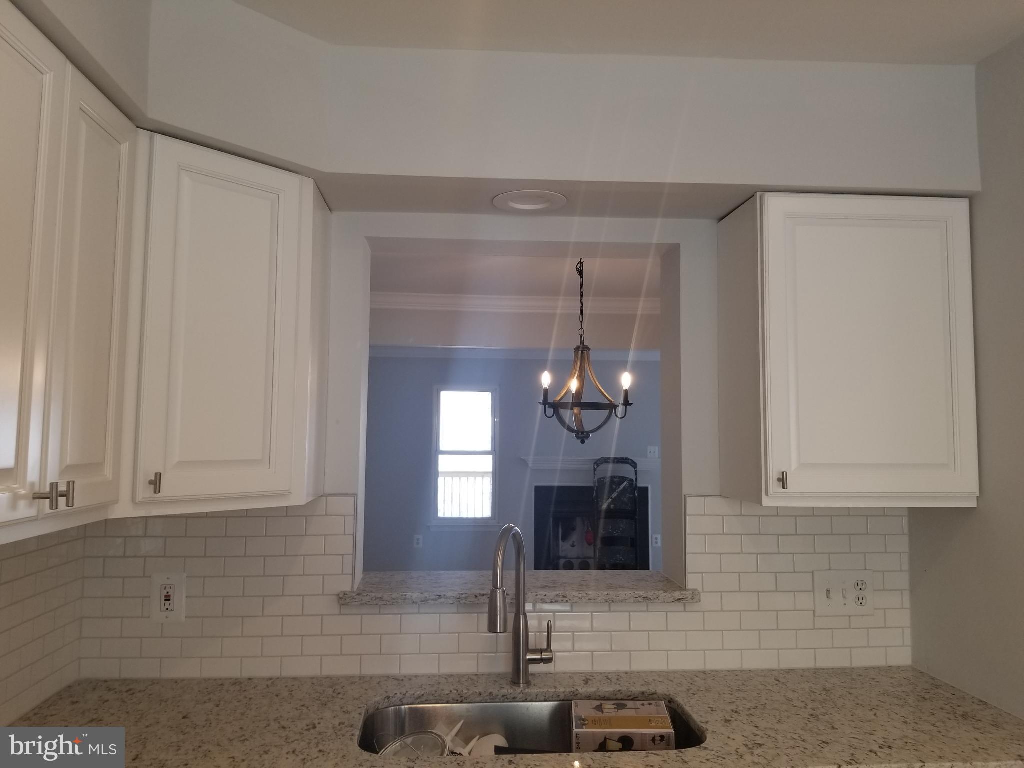 RIVERCHASE - Residential