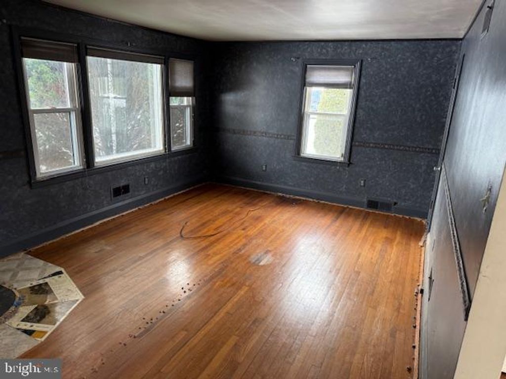 Photo of 115 Sherman Street, HANOVER, PA 17331 (MLS # PAYK2097342)