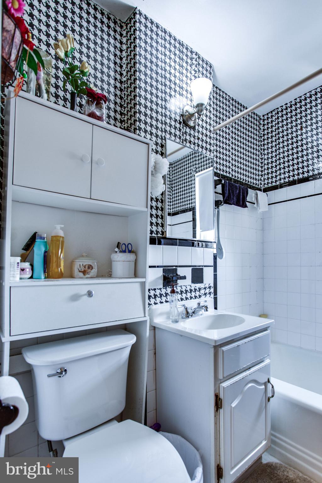 WAVERLY TAYLOR - Residential