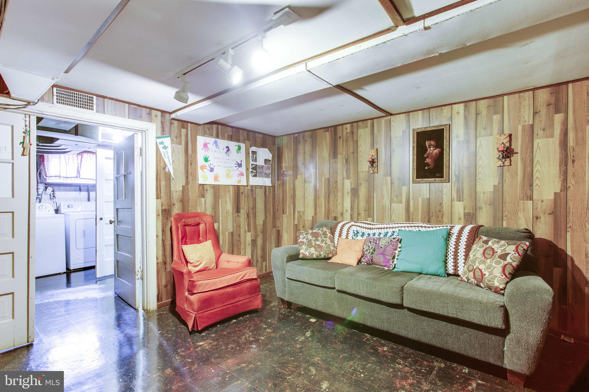 WAVERLY TAYLOR - Residential