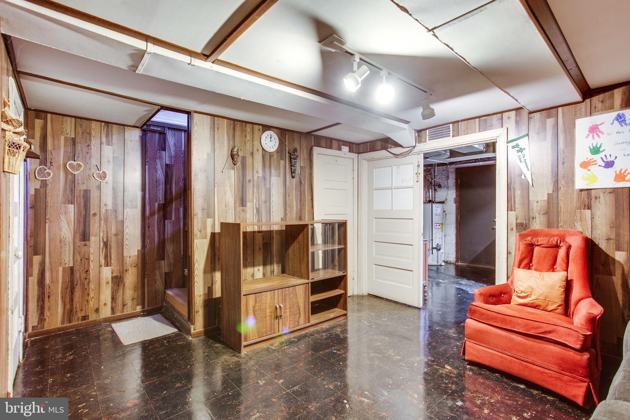 WAVERLY TAYLOR - Residential