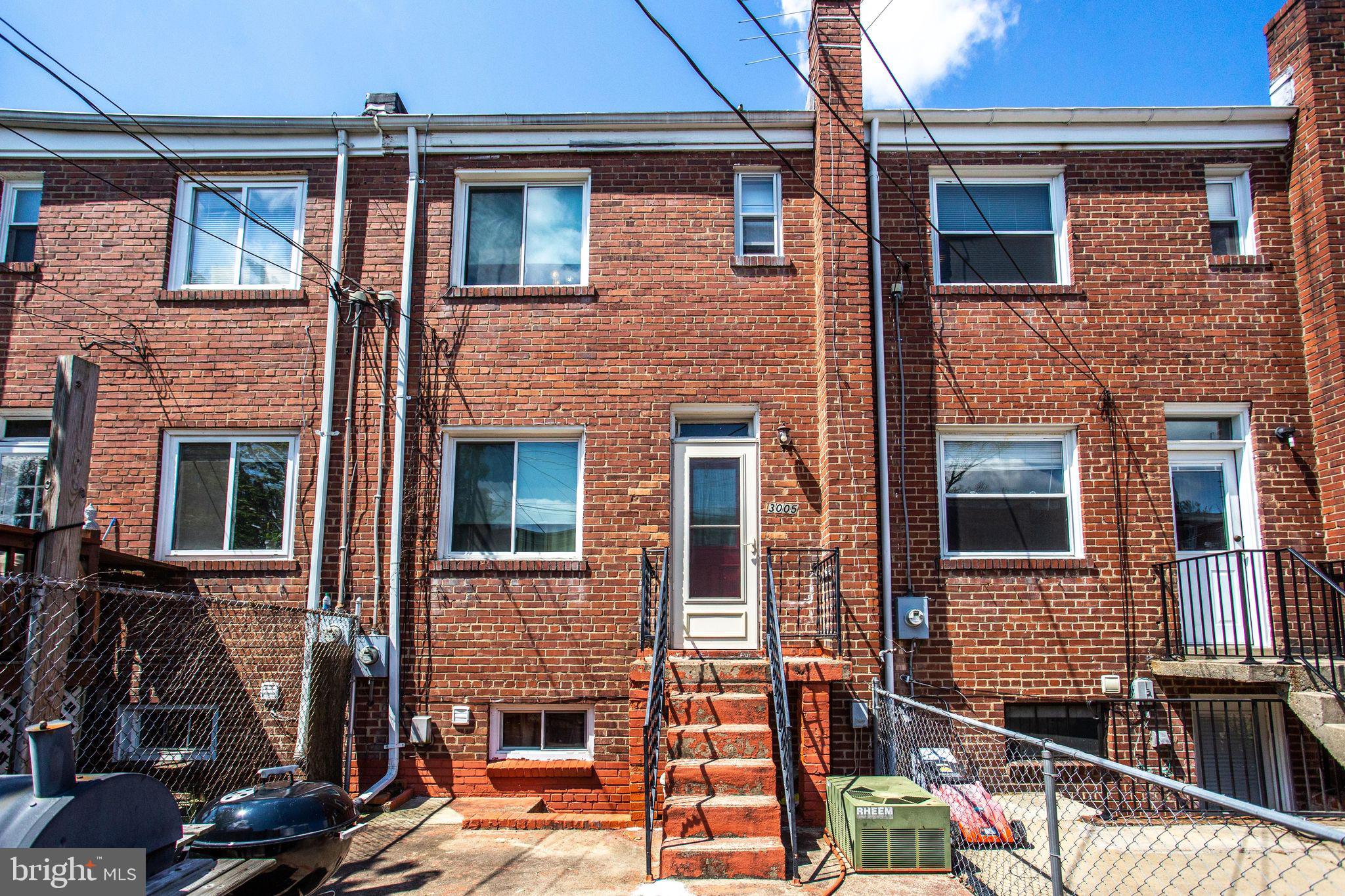 WAVERLY TAYLOR - Residential