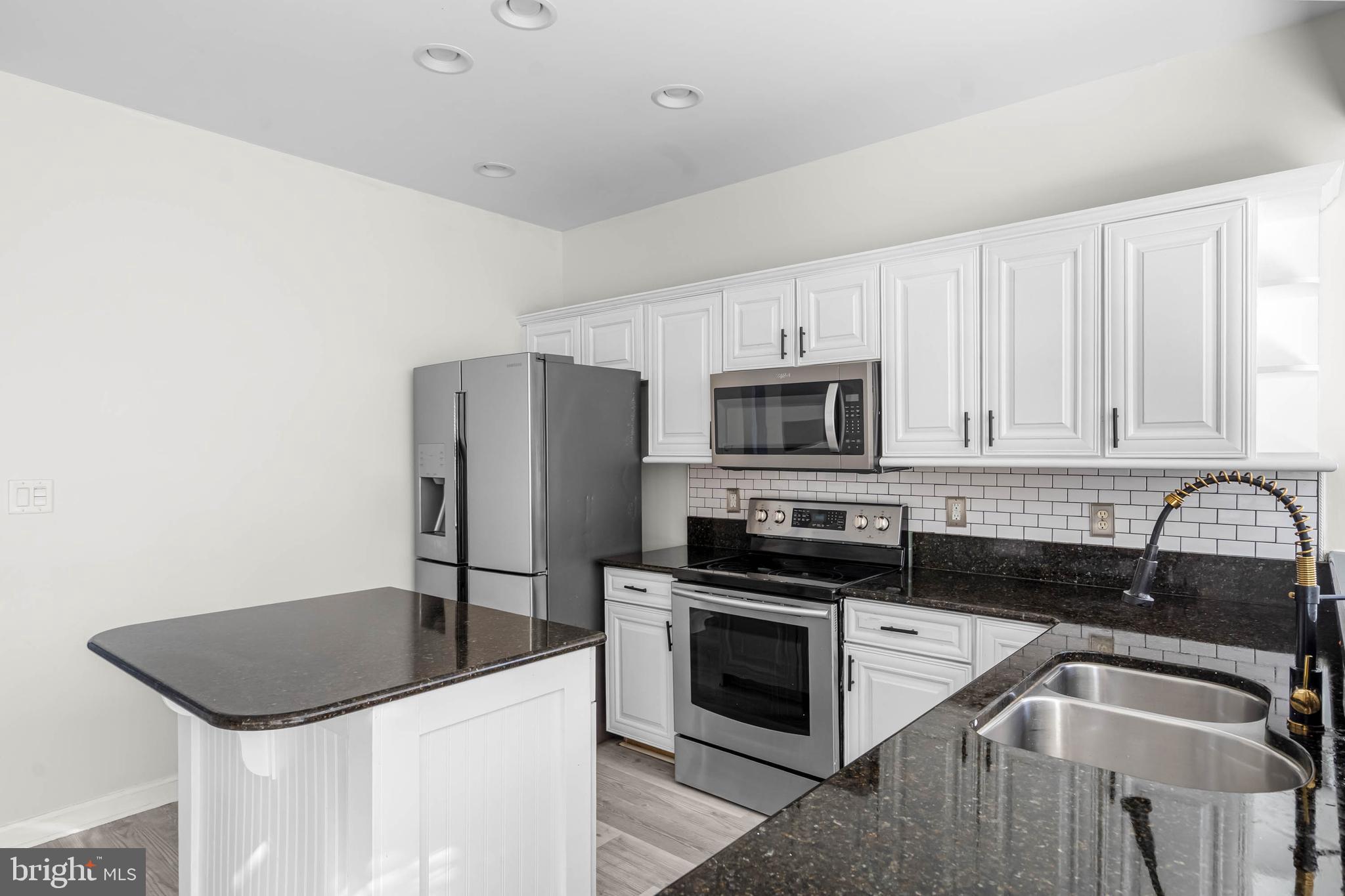 HOMESTEAD - Residential