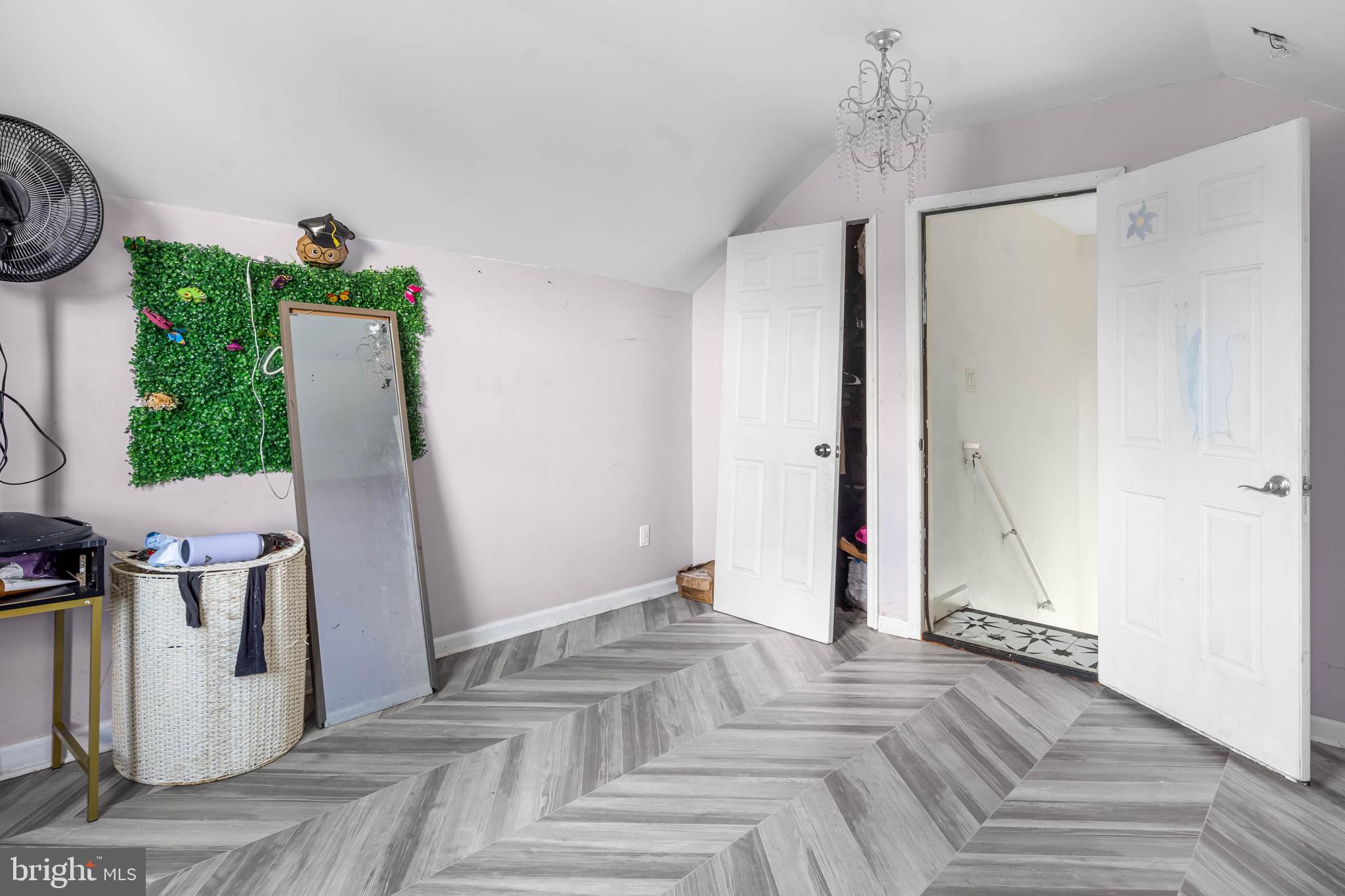 HOMESTEAD - Residential