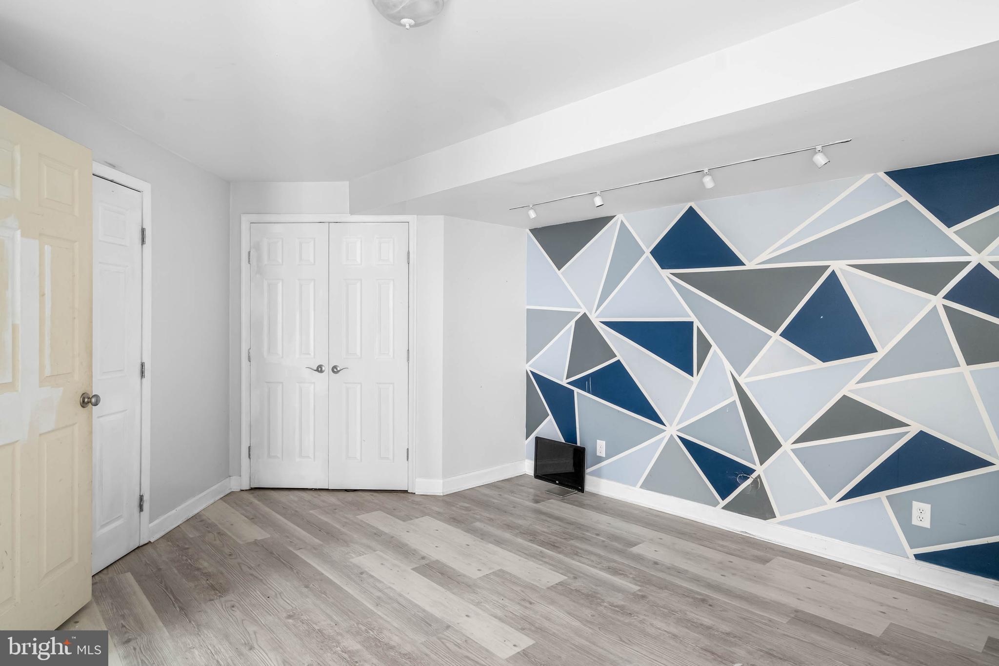 HOMESTEAD - Residential