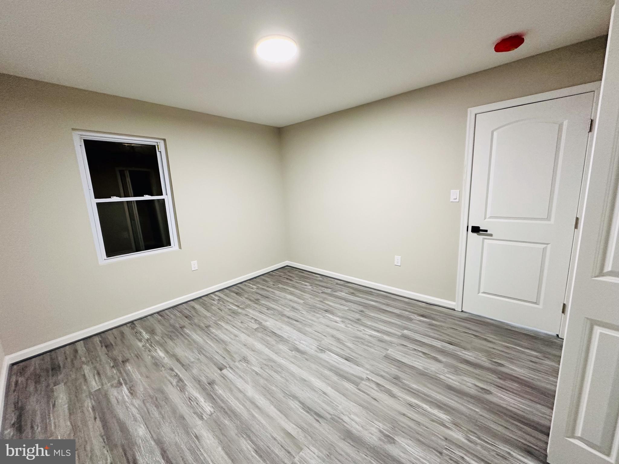 ASHLAND TOWN - Residential