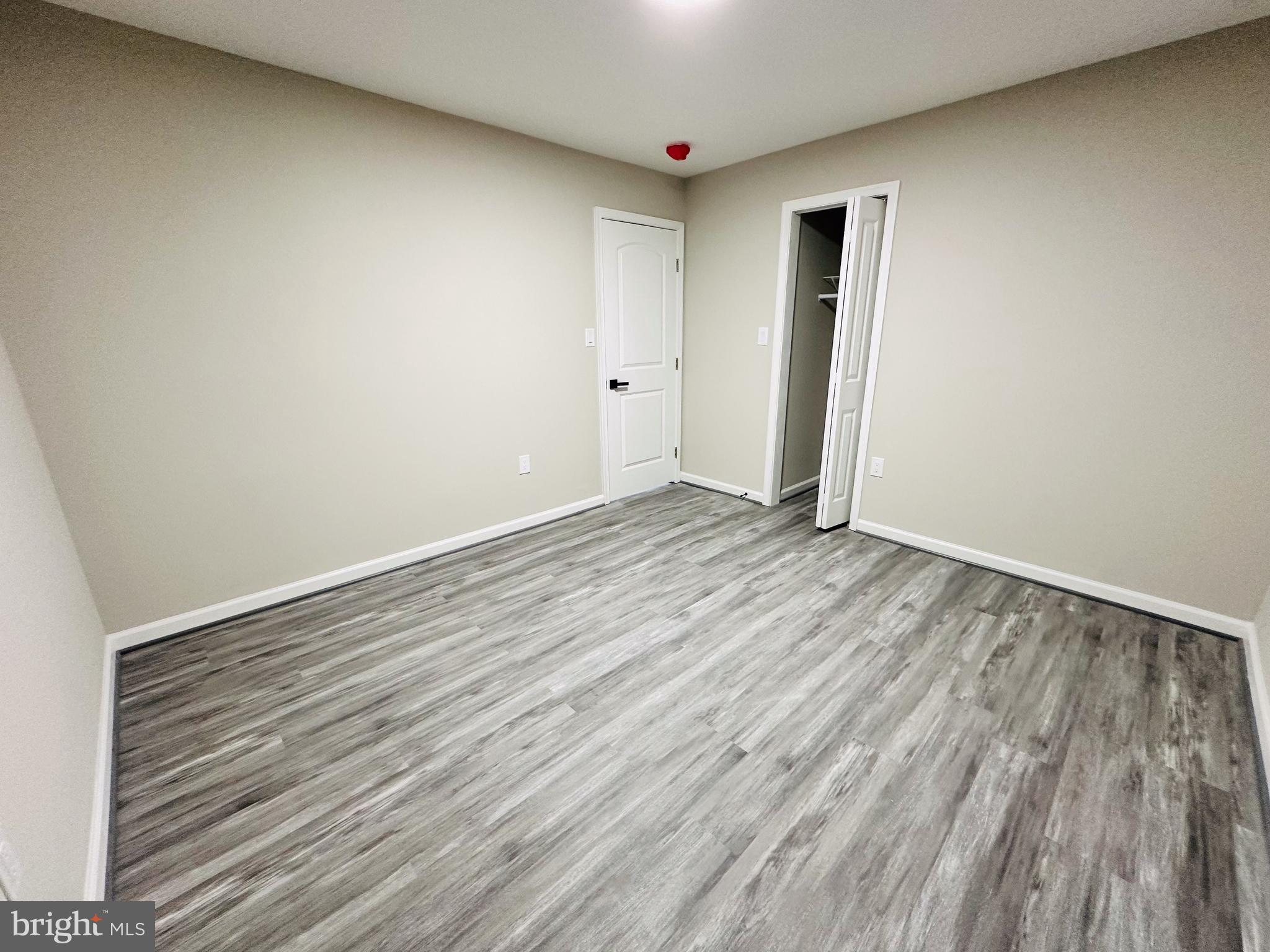 ASHLAND TOWN - Residential