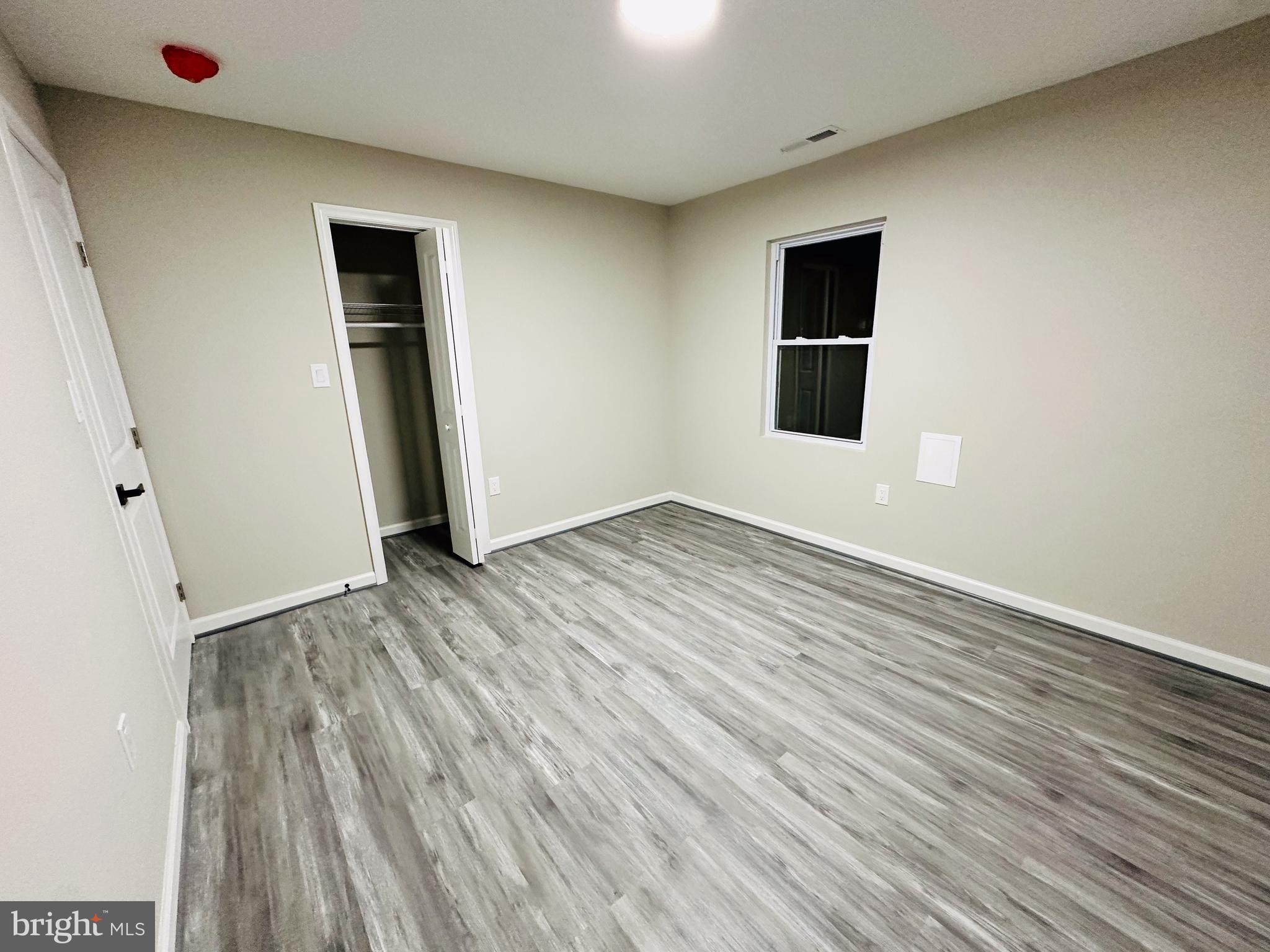 ASHLAND TOWN - Residential