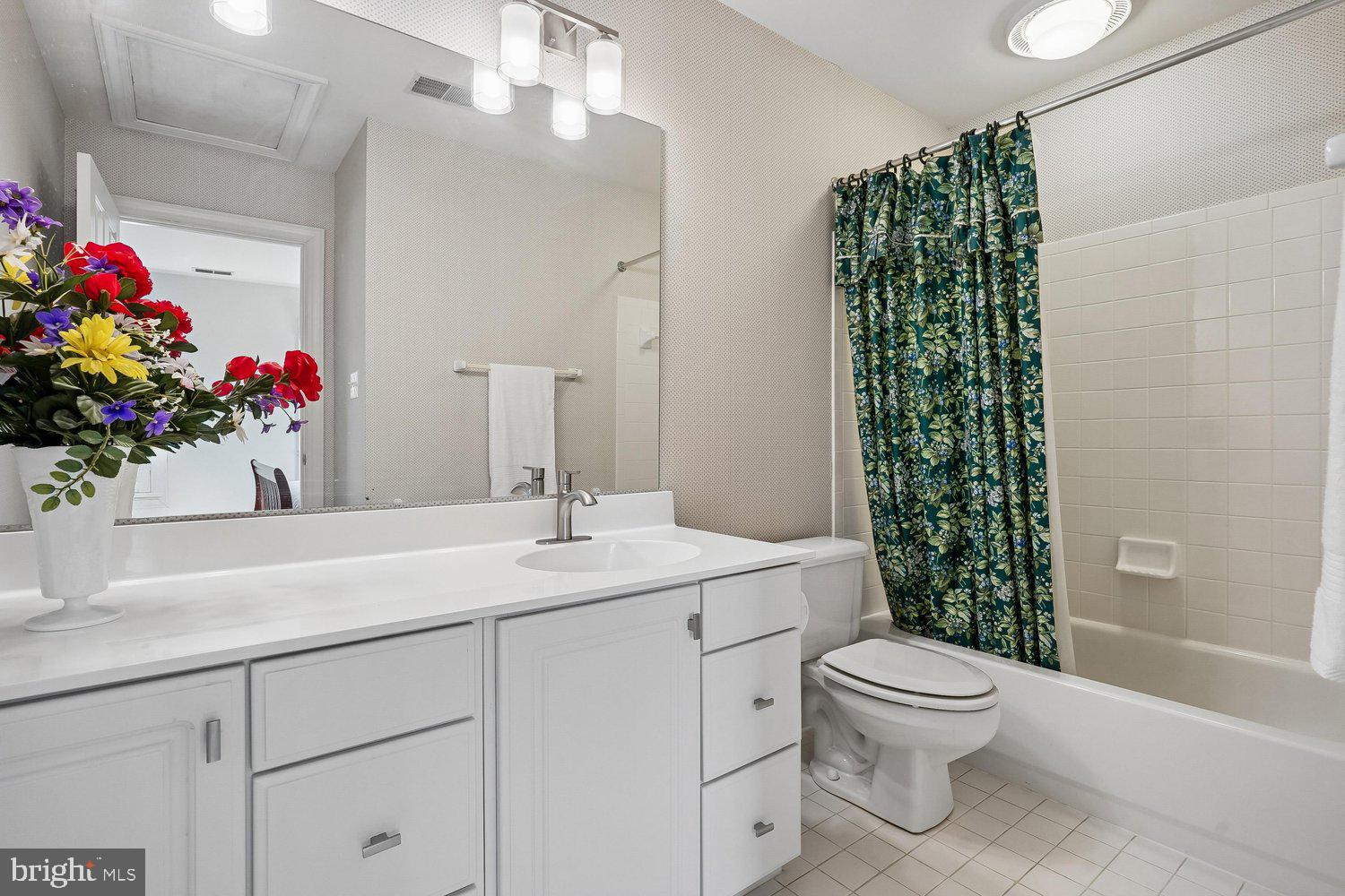 POTOMAC GLEN - Residential