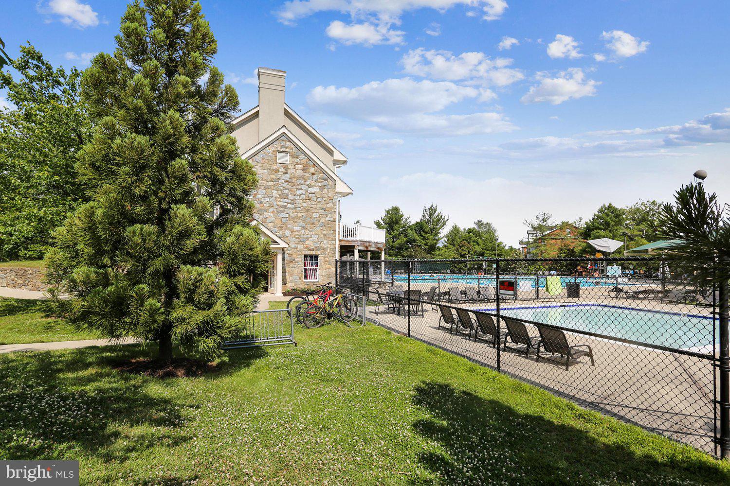 POTOMAC GLEN - Residential