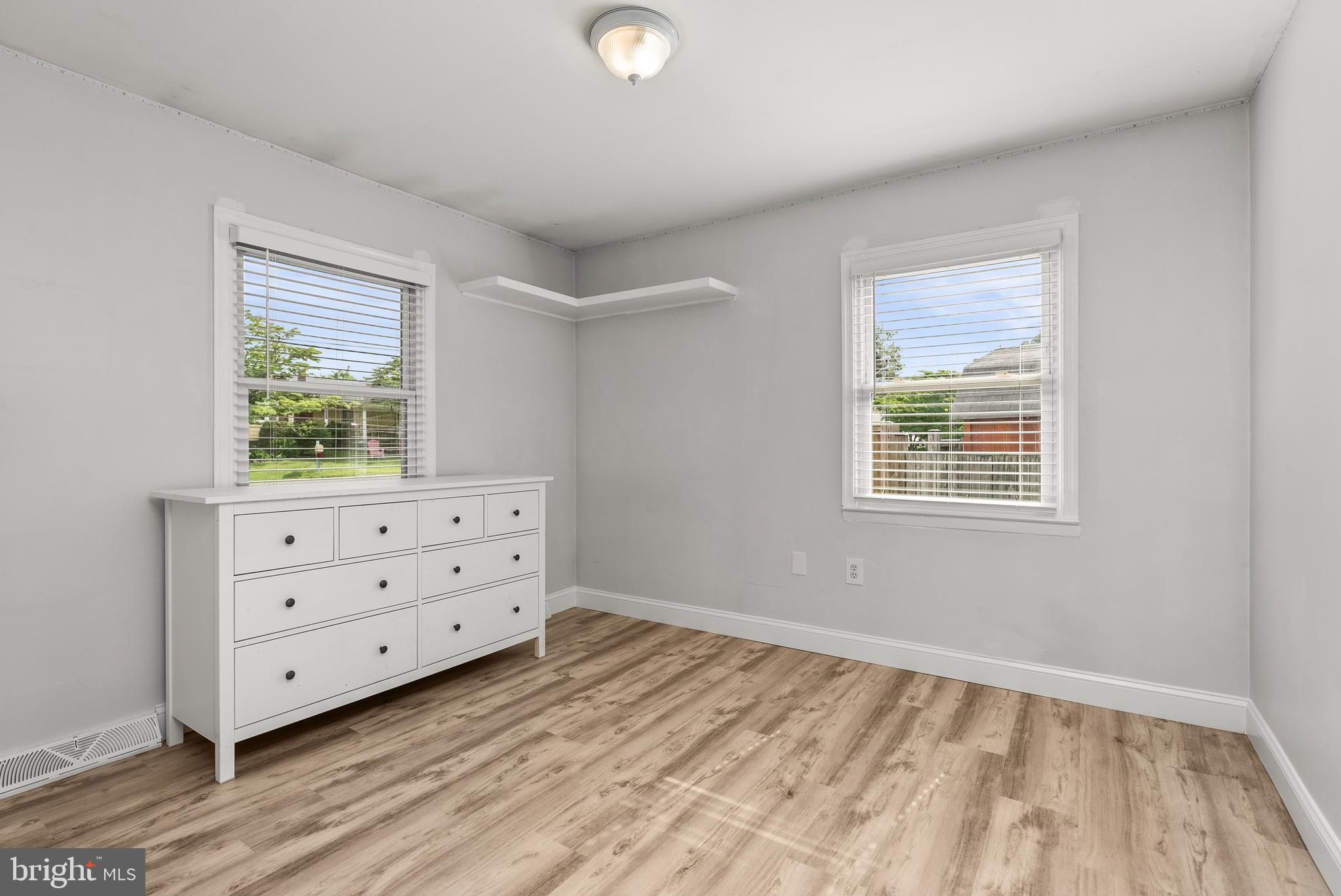 CAPE ST CLAIRE - Residential