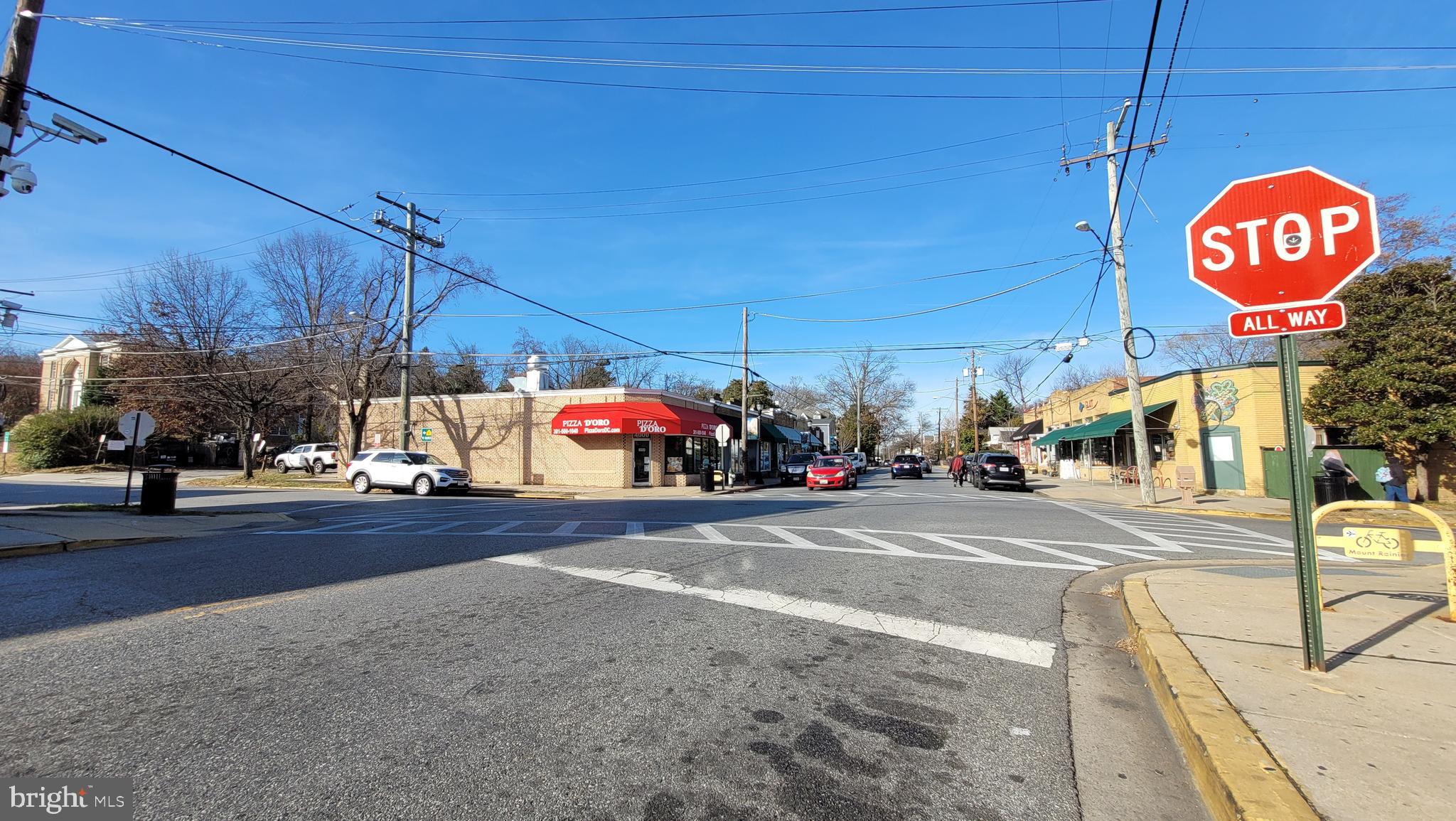 MT RAINIER- RHODE ISL AV - Residential