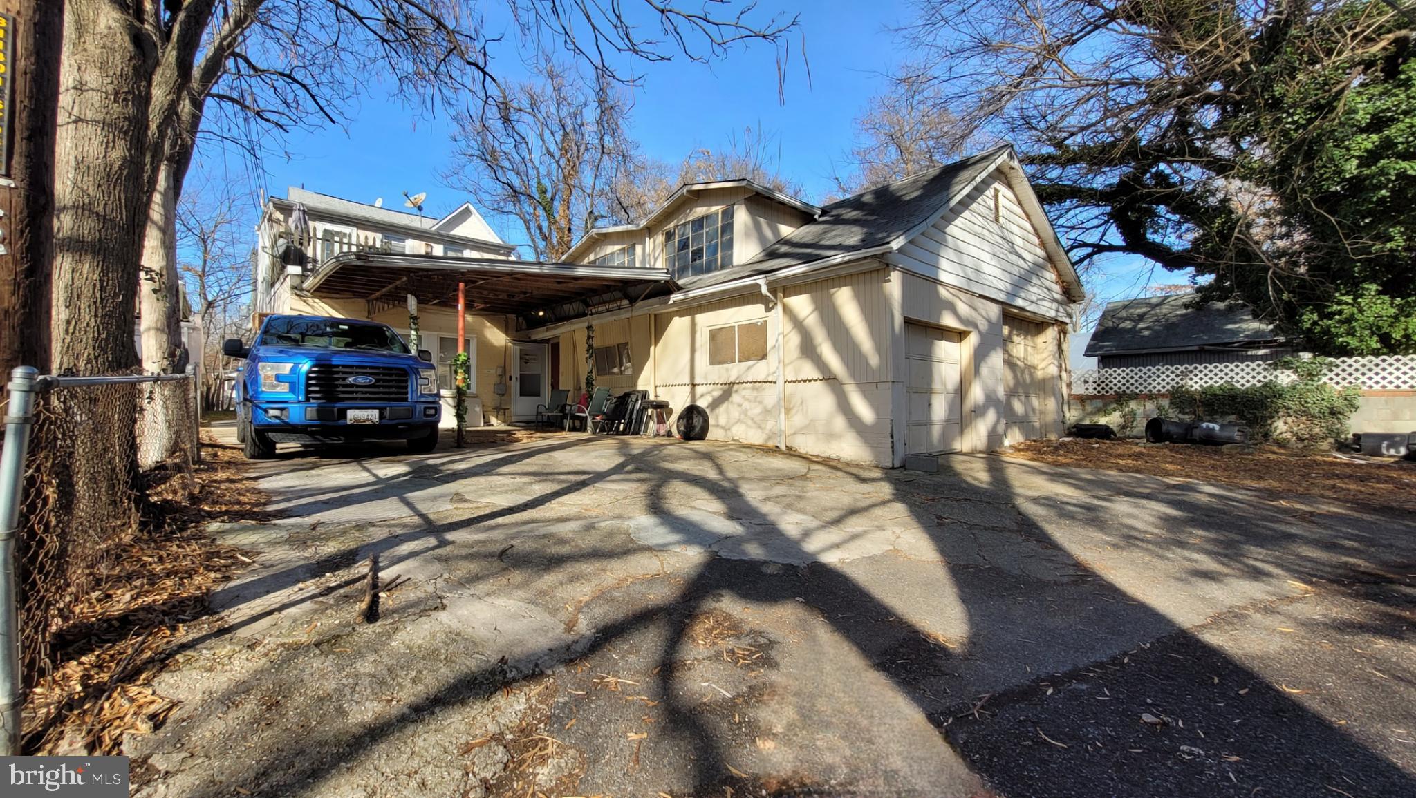 MT RAINIER- RHODE ISL AV - Residential