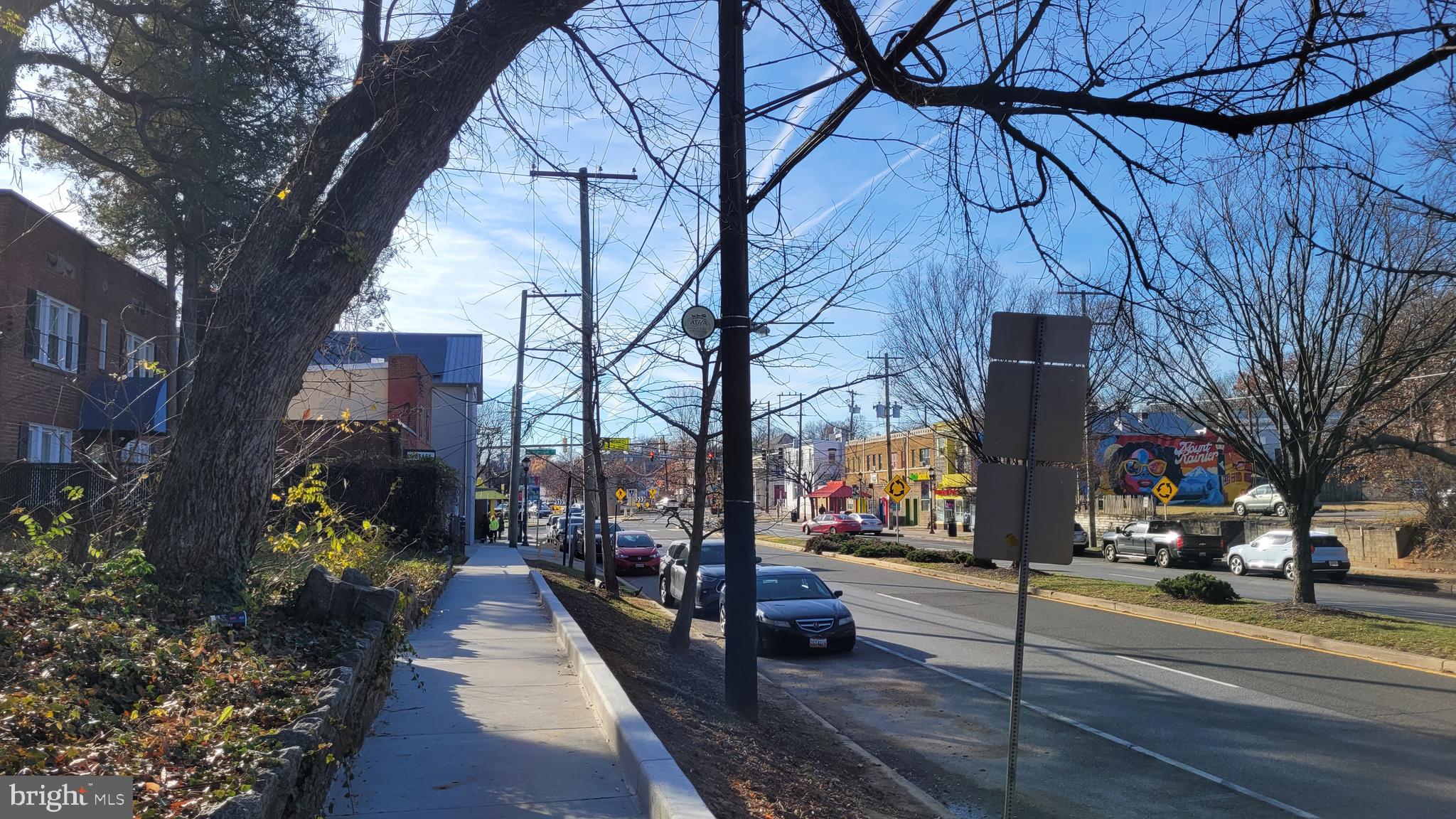 MT RAINIER- RHODE ISL AV - Residential