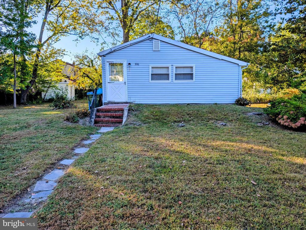 Photo of 306 Columbia Boulevard, CHERRY HILL, NJ 08002 (MLS # NJCD2103476)