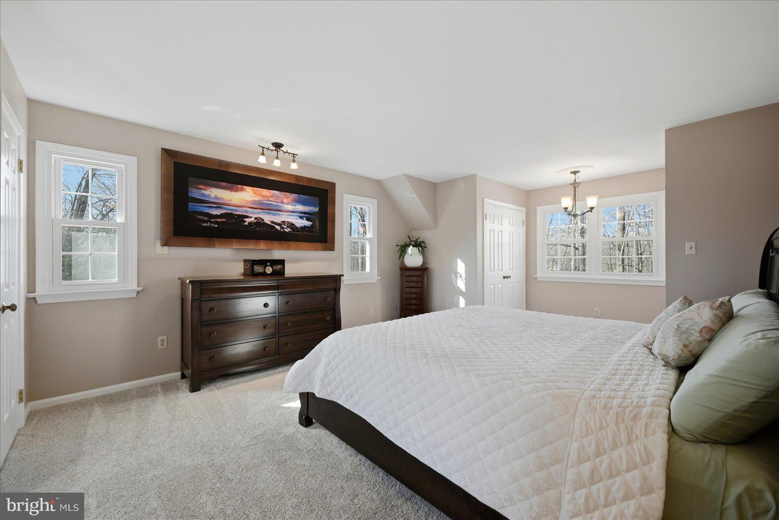 STONEHENGE - Residential