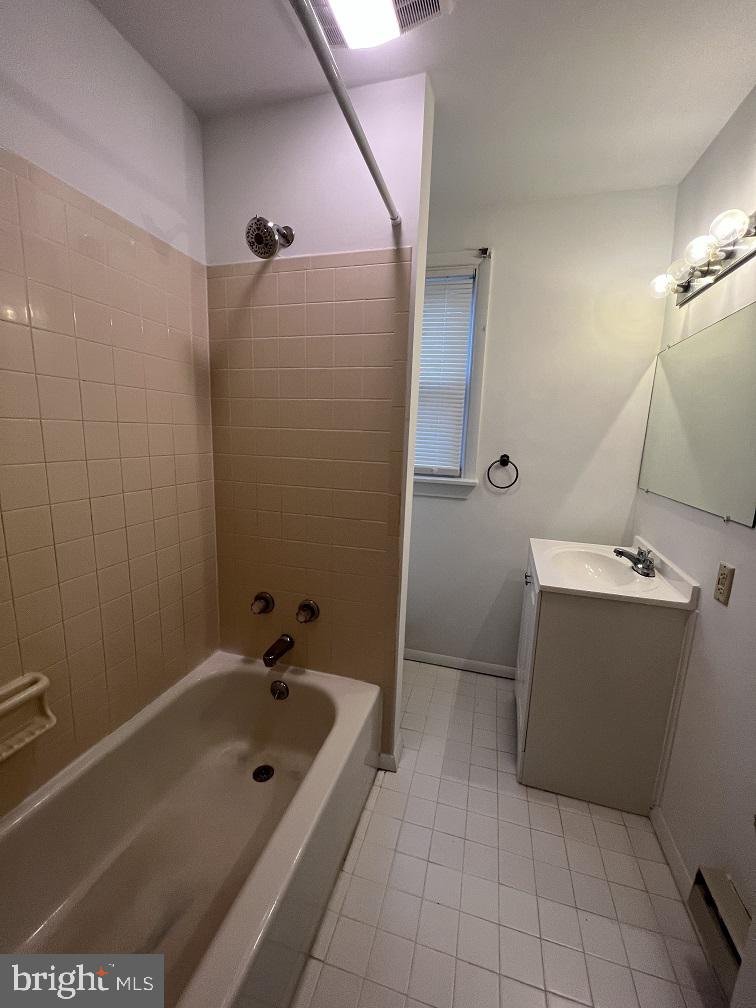 NORTH HALETHORPE - Residential