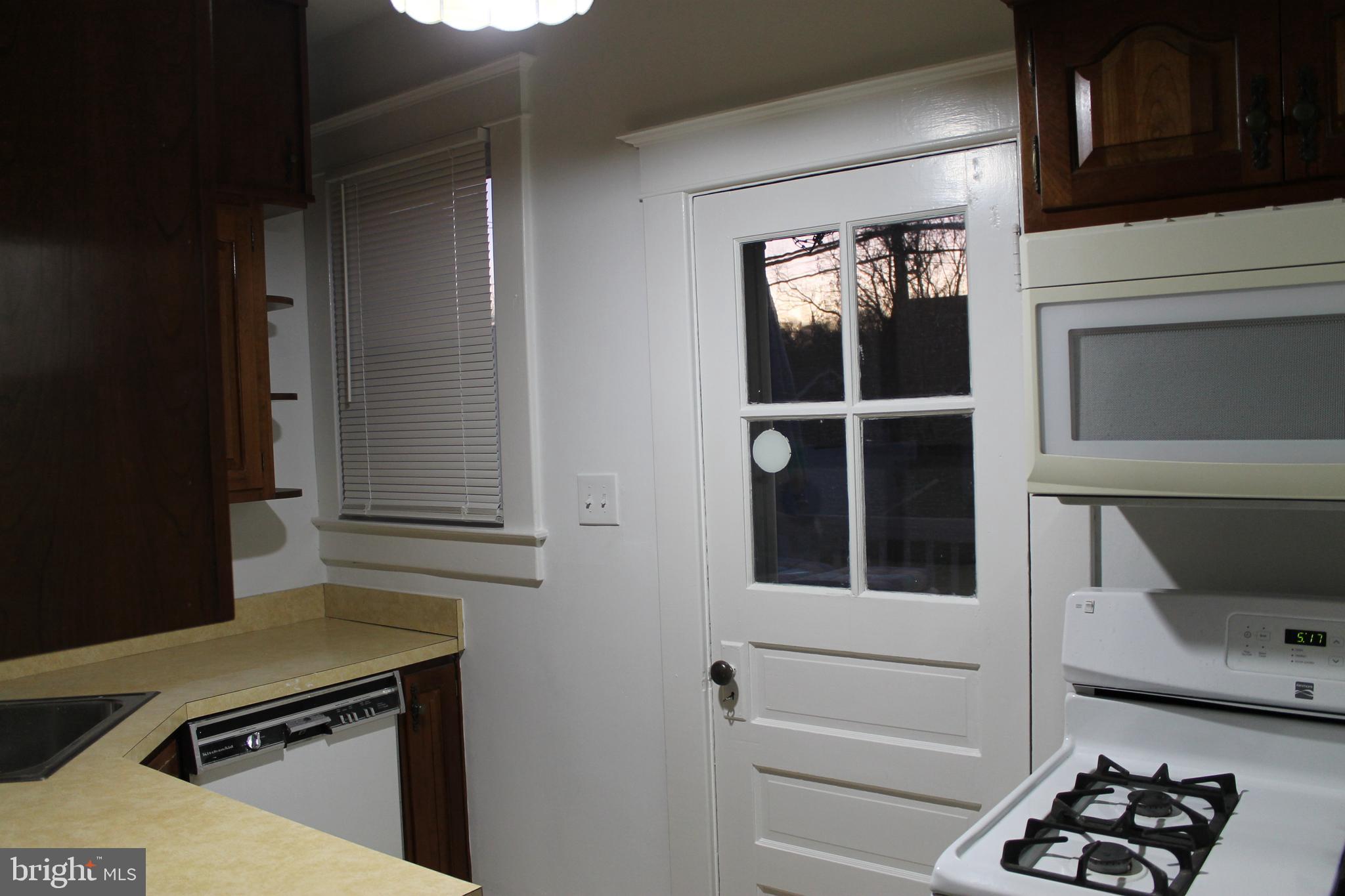 NORTH HALETHORPE - Residential