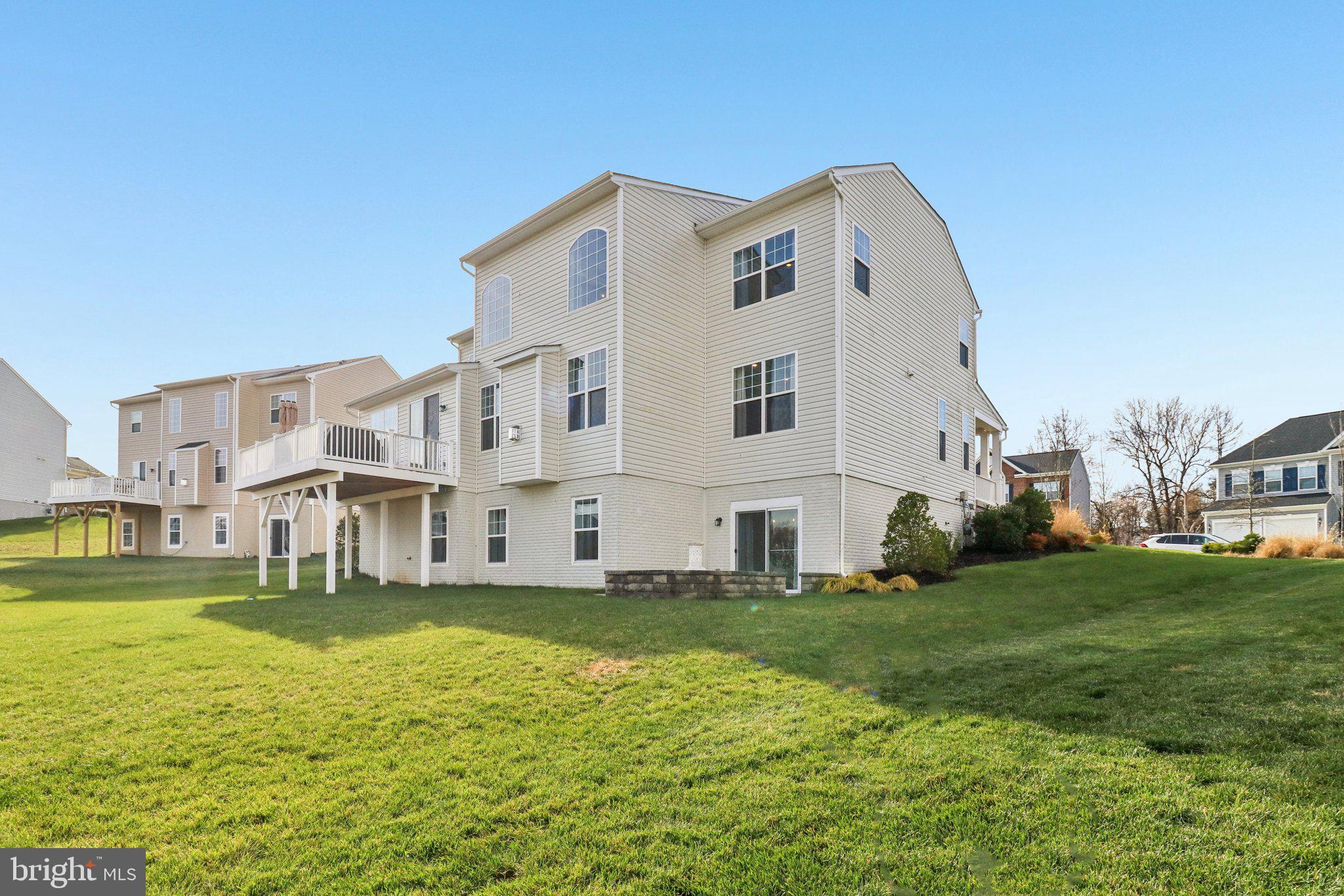 FAIRWAY ESTATES - Residential