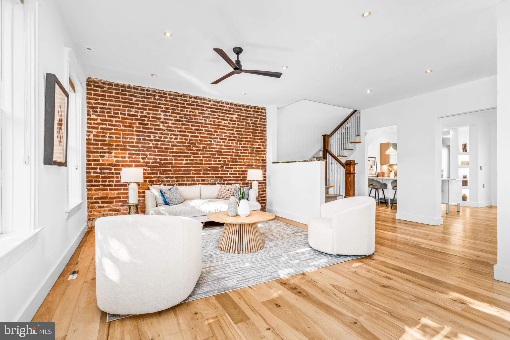 3519 W PL NW