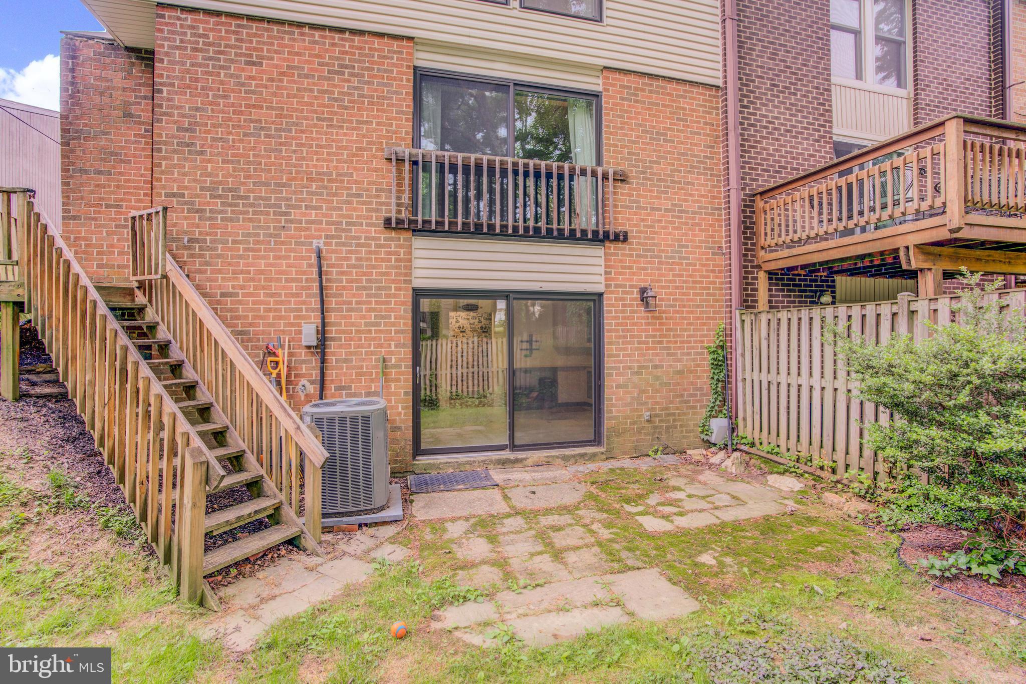 VILLAGE OF WILDE LAKE - Residential