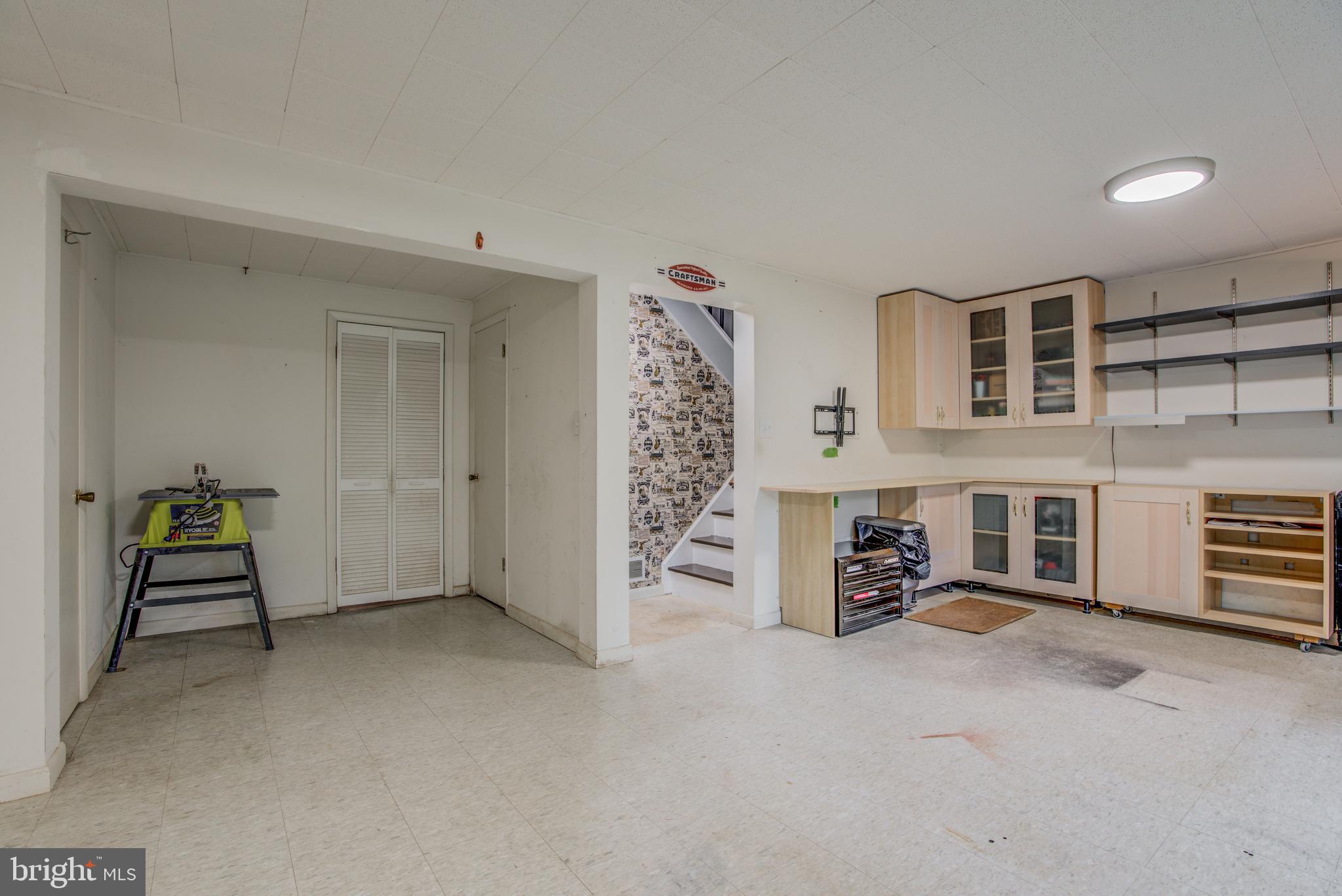 VILLAGE OF WILDE LAKE - Residential