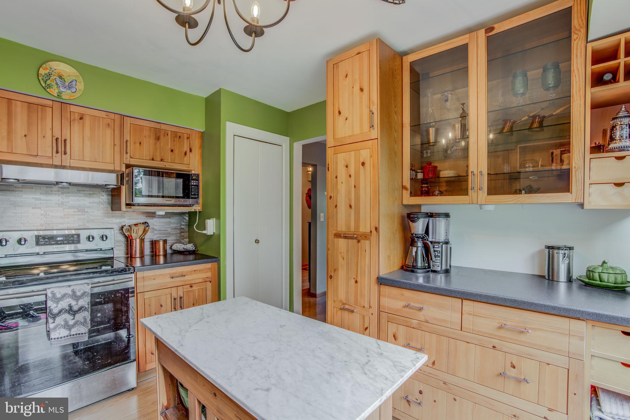 VILLAGE OF WILDE LAKE - Residential