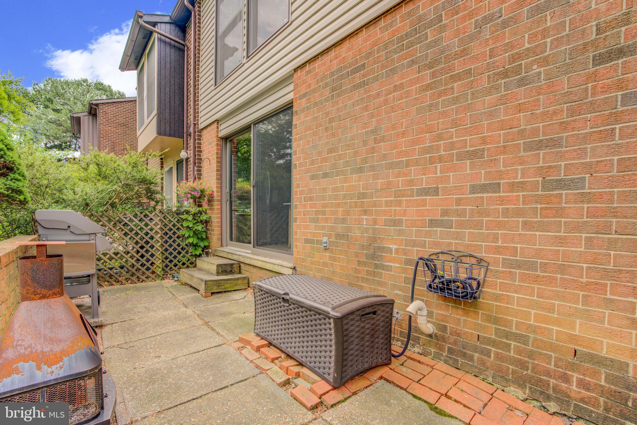 VILLAGE OF WILDE LAKE - Residential