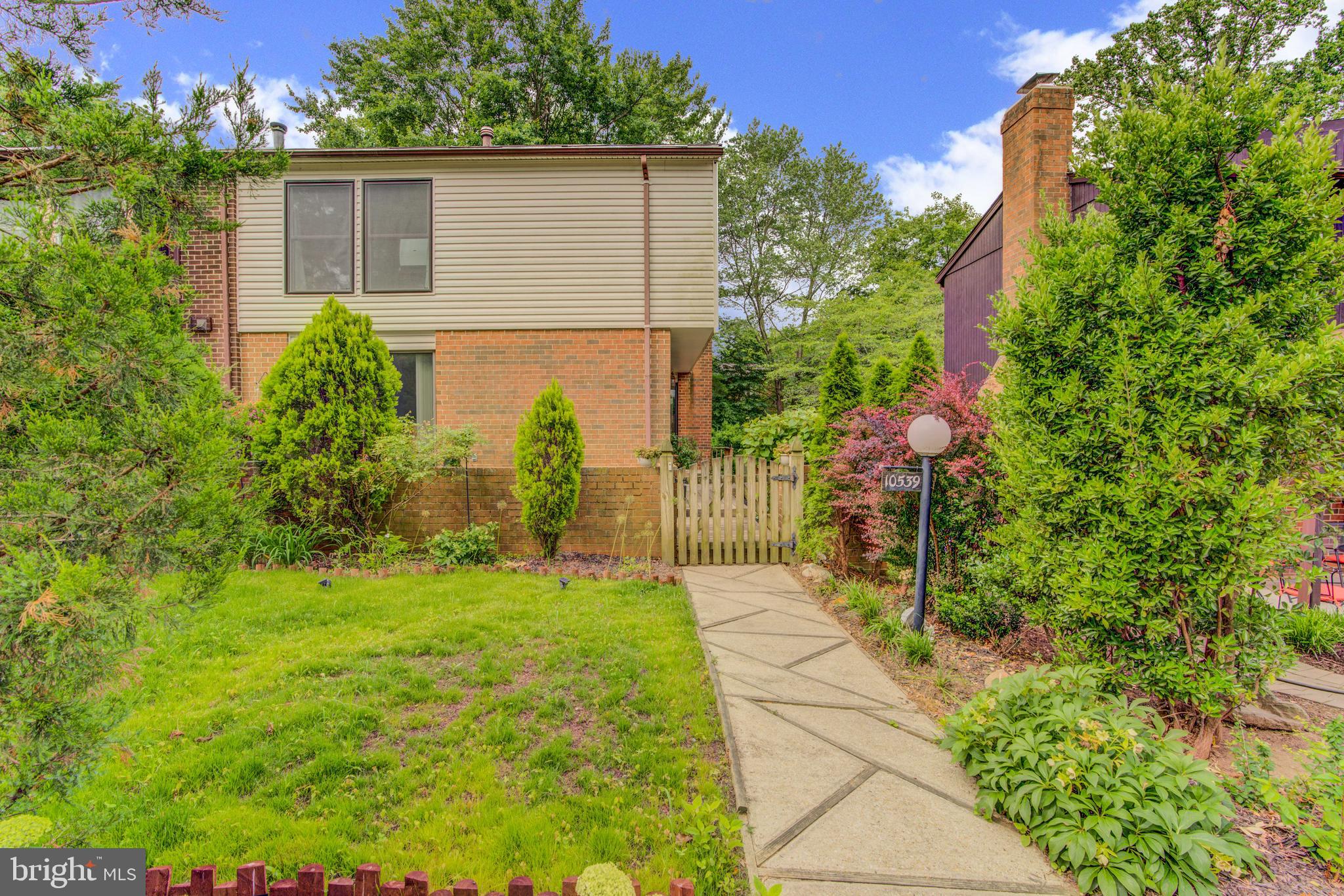 VILLAGE OF WILDE LAKE - Residential