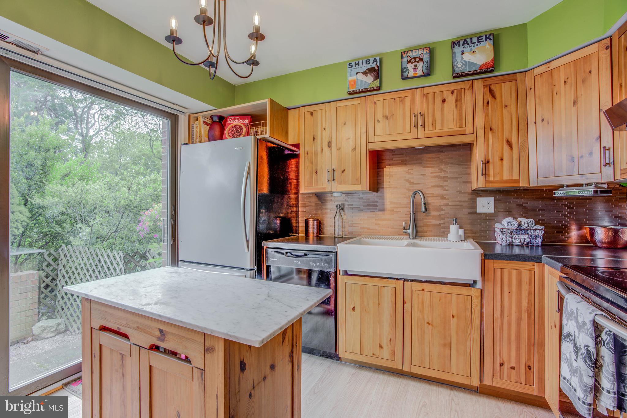 VILLAGE OF WILDE LAKE - Residential