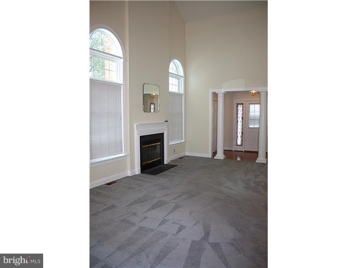 EAGLEVIEW - Residential