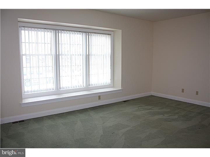EAGLEVIEW - Residential