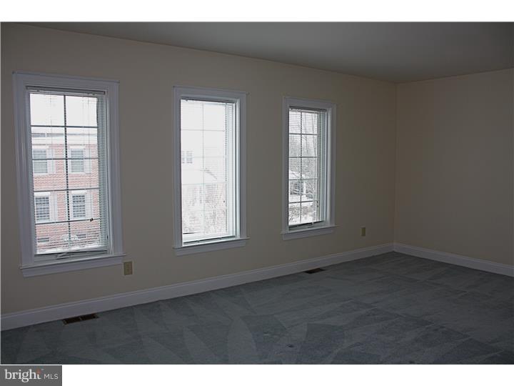 EAGLEVIEW - Residential