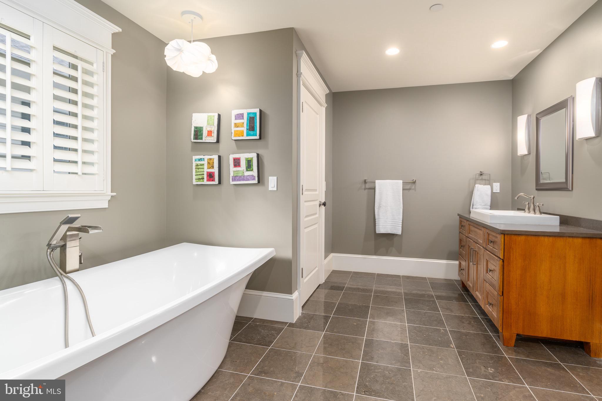 EDGEMOOR - Residential