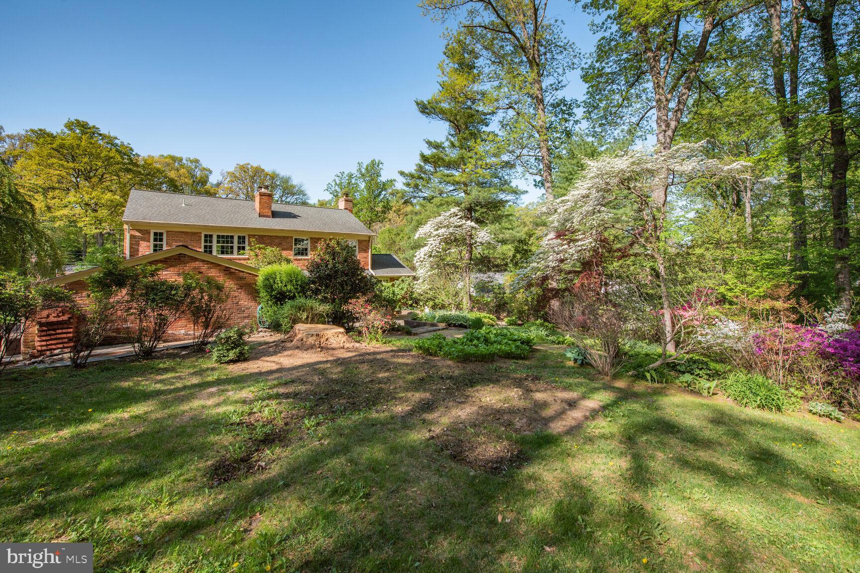 MANTUA - Residential